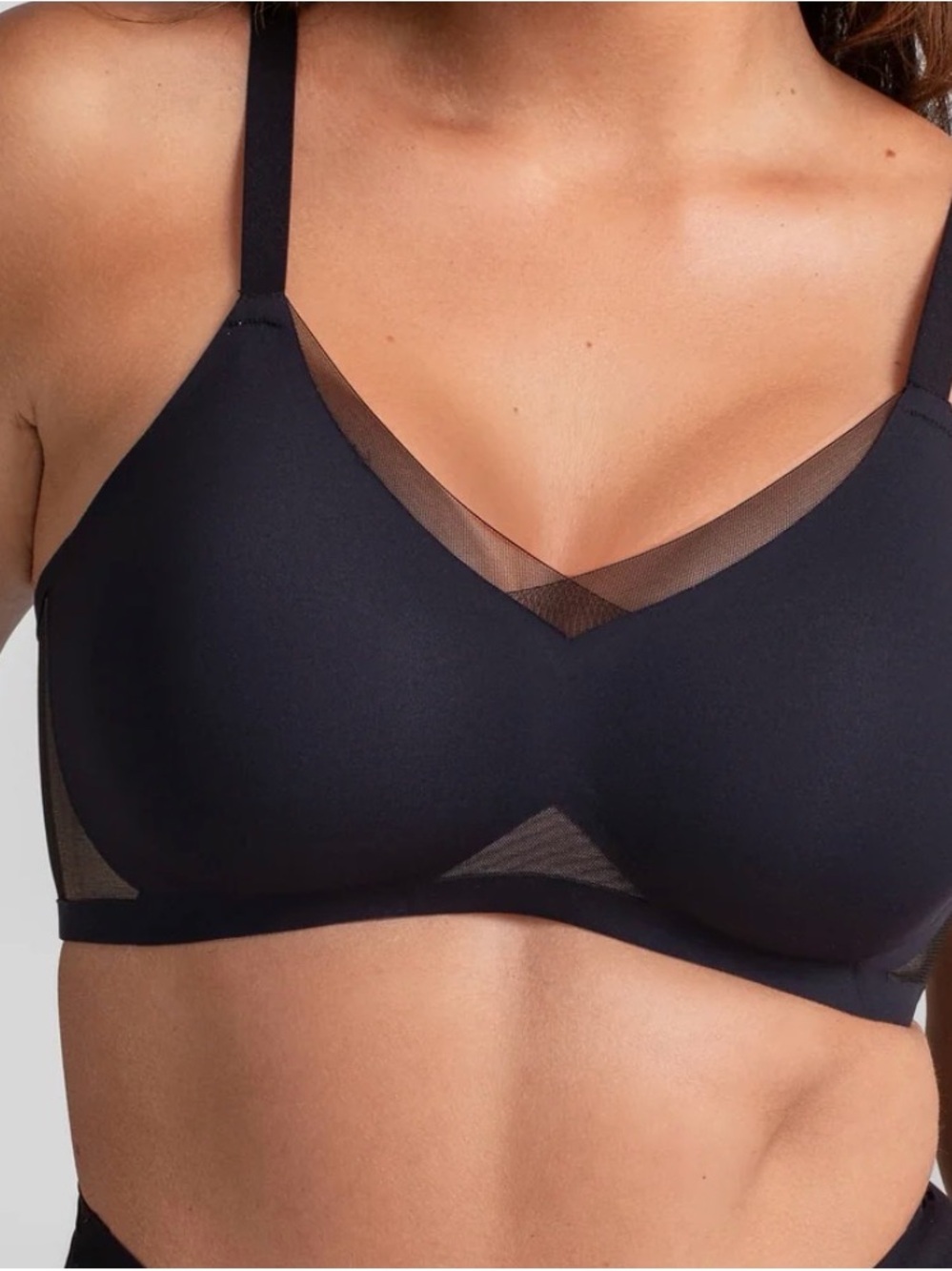 Honeylove Black Wireless Crossover Mesh-Trim Bra